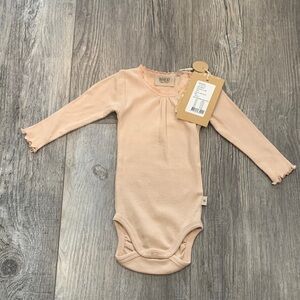 Wheat Baby Long-Sleeve Ribbed Bodysuit in Blush